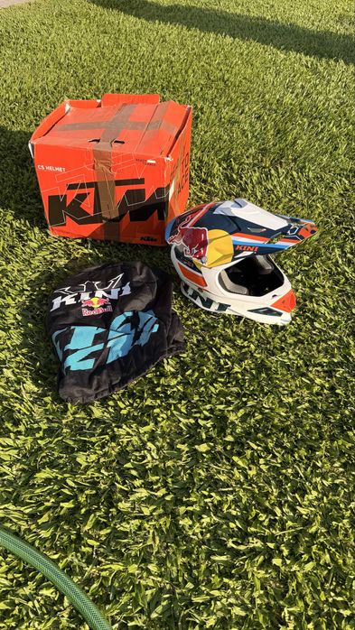 Capacete Kini Redbull