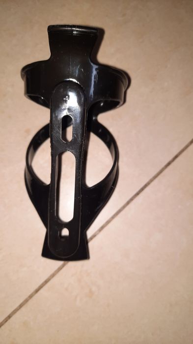 Uchwyt na bidon nowy