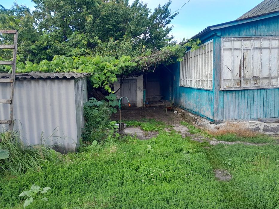 Продам будинок...