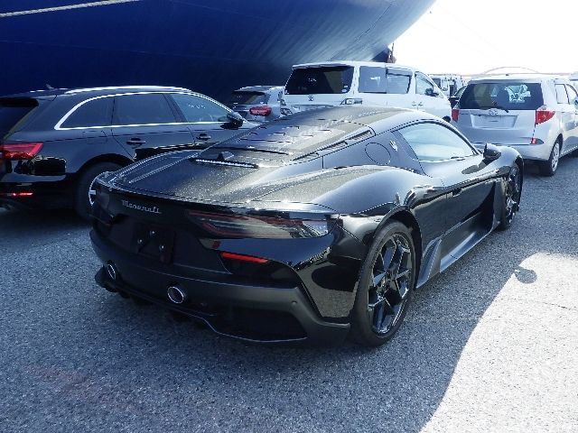 Maserati MC20