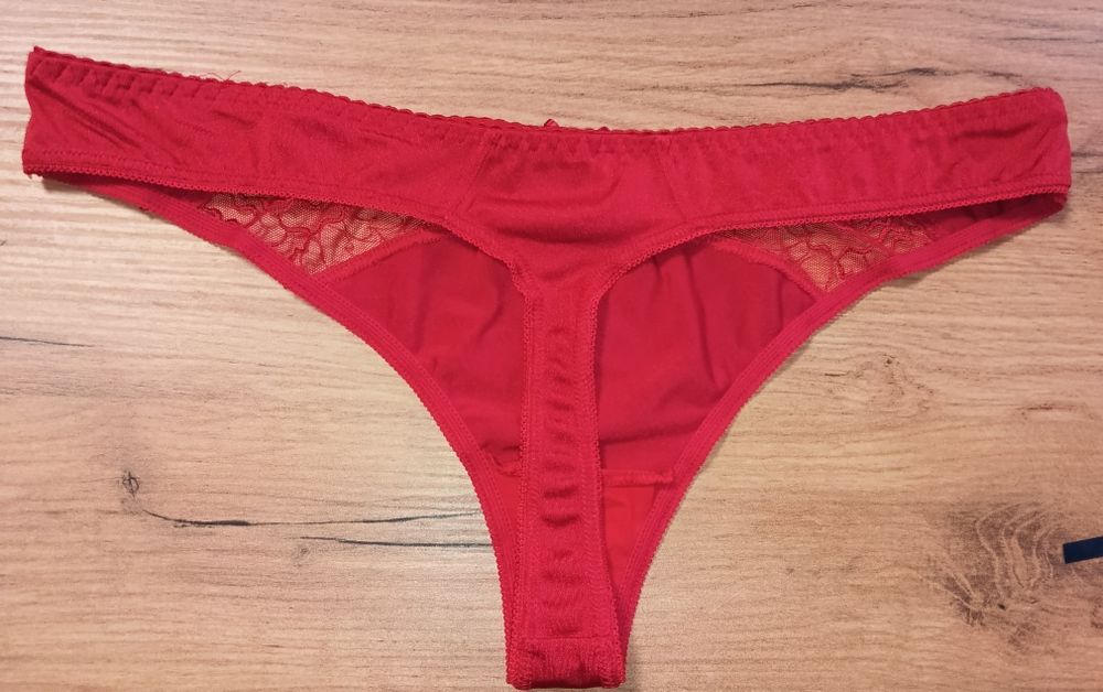 Majtki, stringi. Nowe