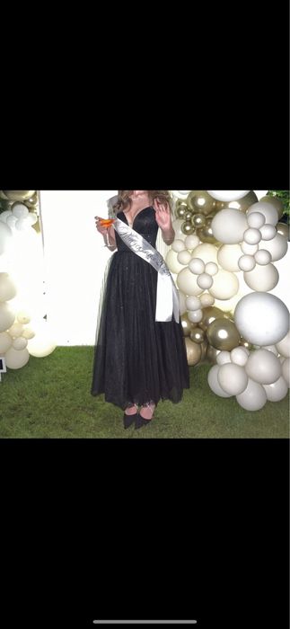 Випускна сукня дуже гарна,