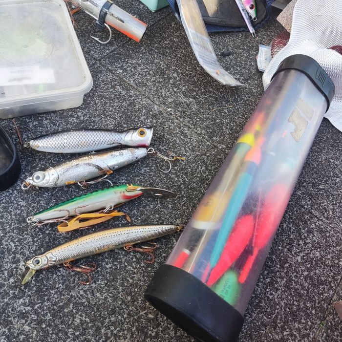 material pesca barco e apeada