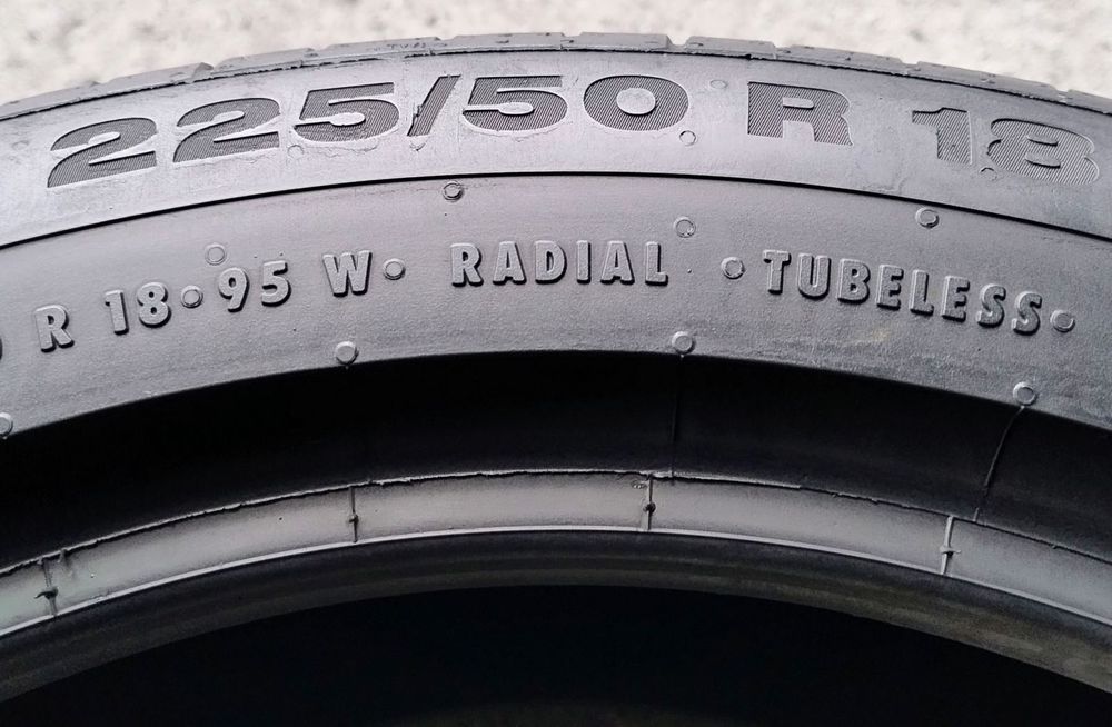 Шини літні R18 225/50 Continental Conti Sport Contact 5 Run Flat
