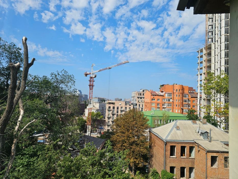 Продам велику 1к квартиру на Гоголя 10А