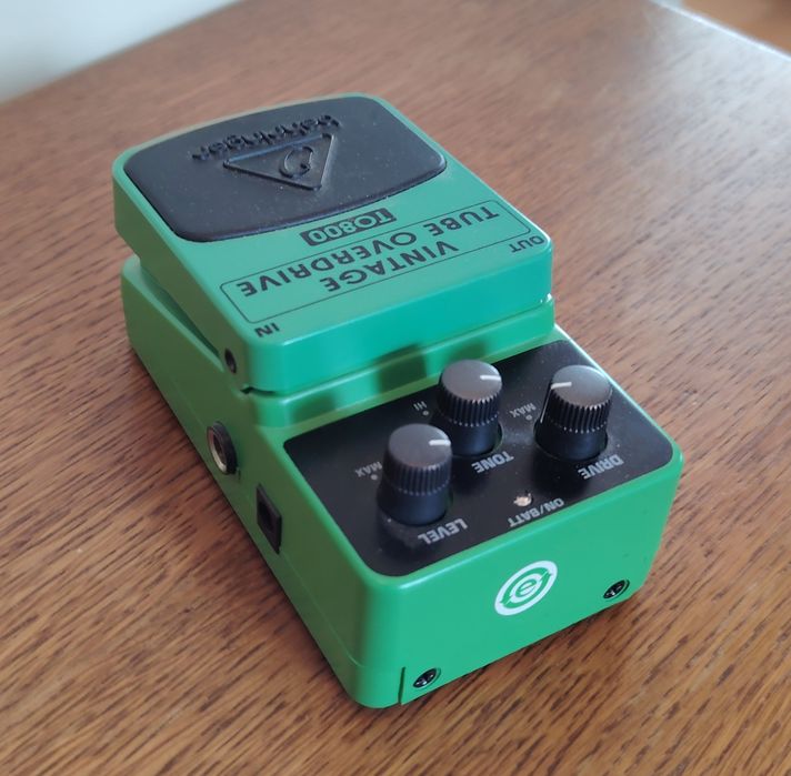 Behringer TO800 Vintage tube overdrive