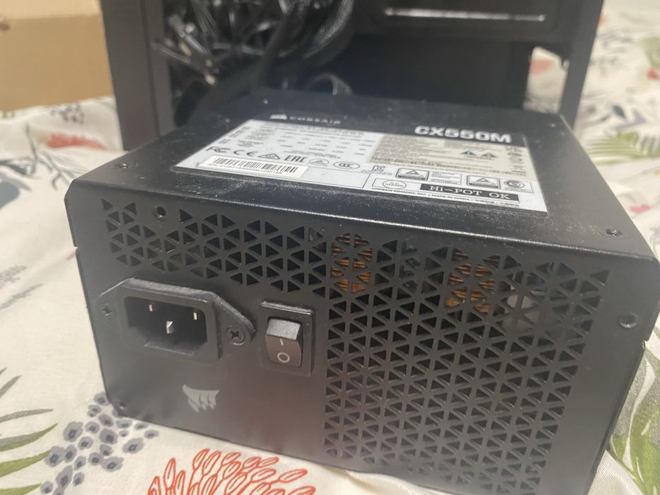 intel i3-10100f i gigabyte h410 h v3 bez ramu, Zasilacz corsair cx550m