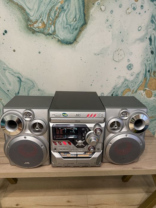 Продам музичний центр