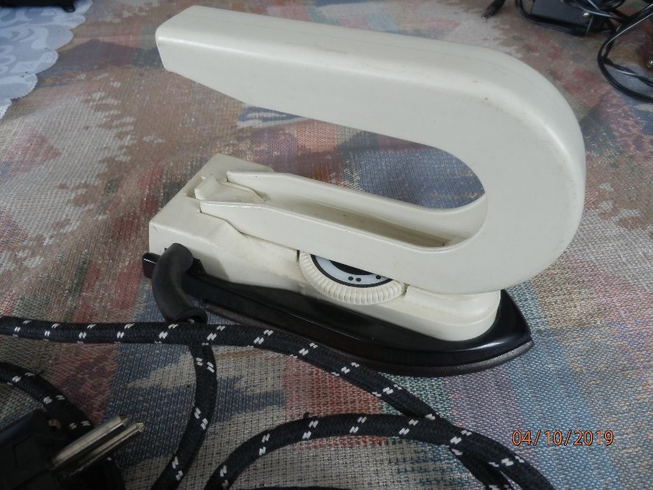 Żelazko turystyczne składane