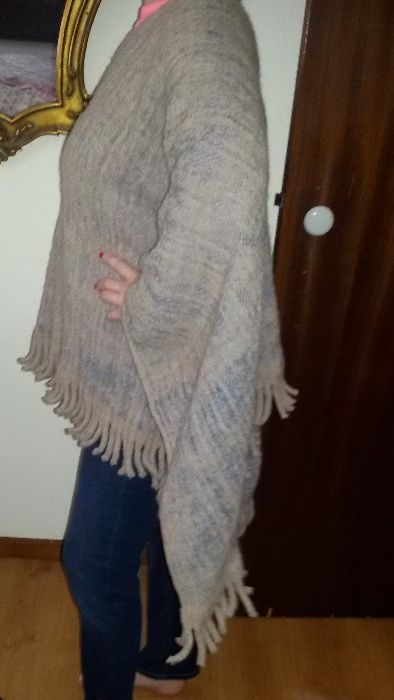 Poncho muito quentinho novo!