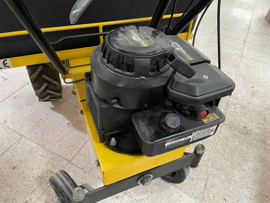 Carro de vindima basculante