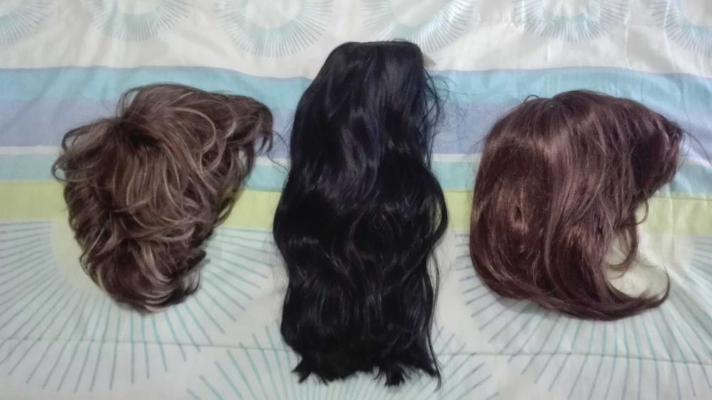 Lote de 23 perucas - vários estilos - ótima qualidade