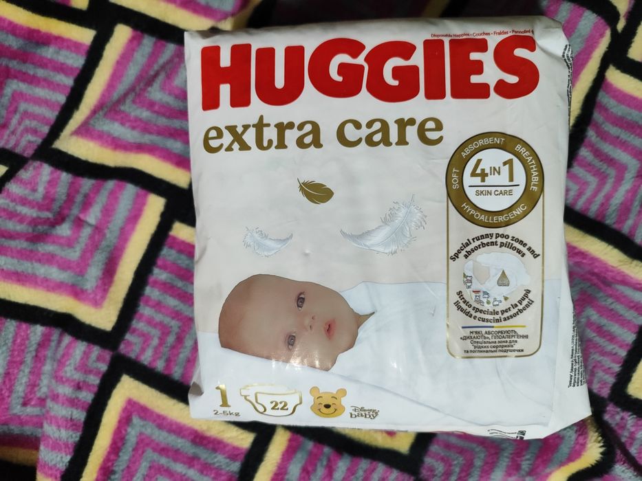 Памперси Хаггіс, 180 грн