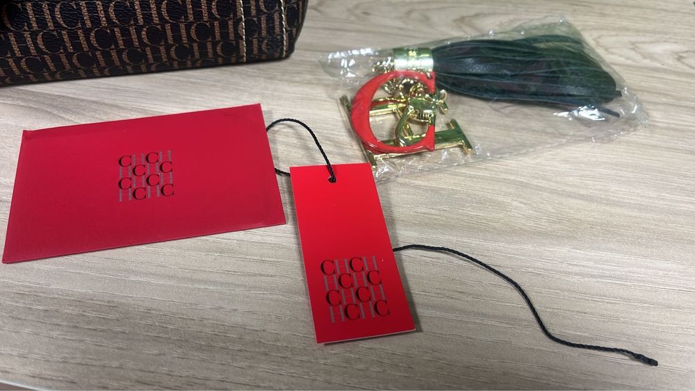 Mala Carolina Herrera - Nova