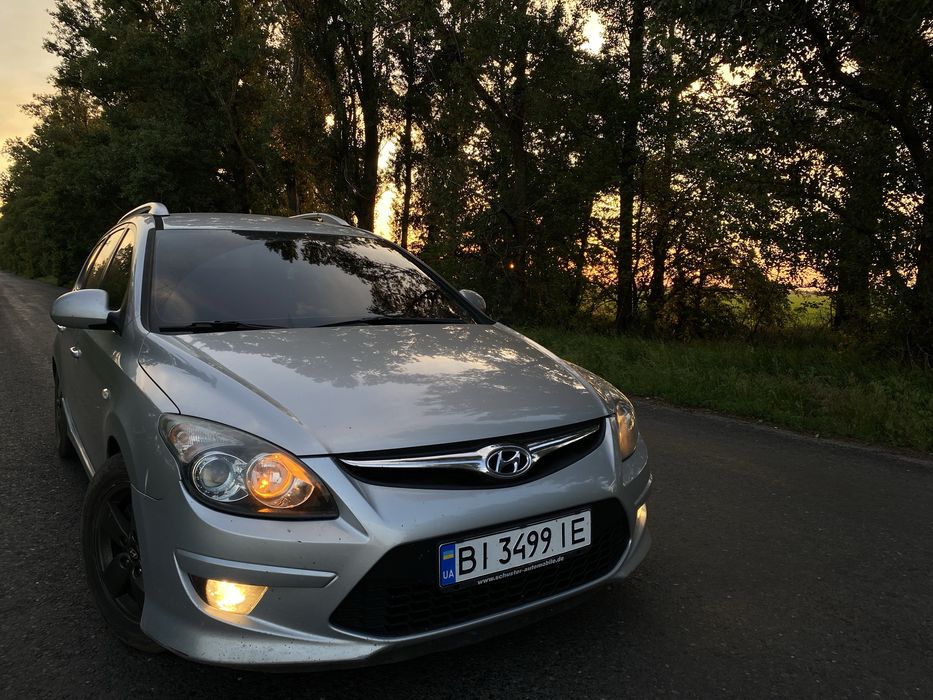 Hyundai i30cw 2010 універсал дизель 1.6 економний
