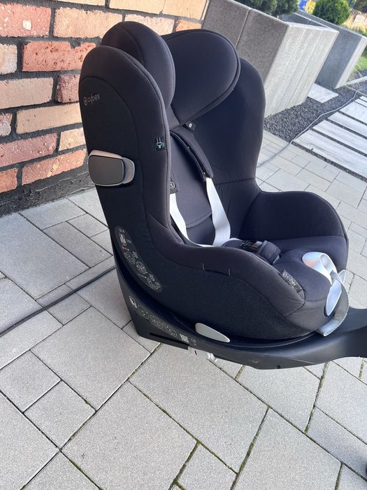 Fotelik Cybex Sirona Z2 z bazą