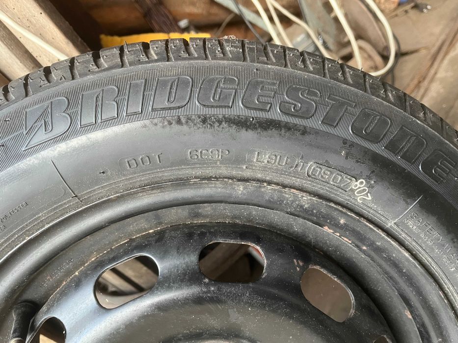 Запаска Bridgestone 175/65R14 на Ford Fusion 2002-2012 на диску