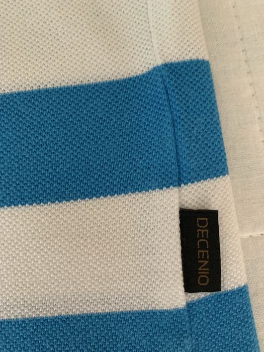 Polo Decenio azul e branco original