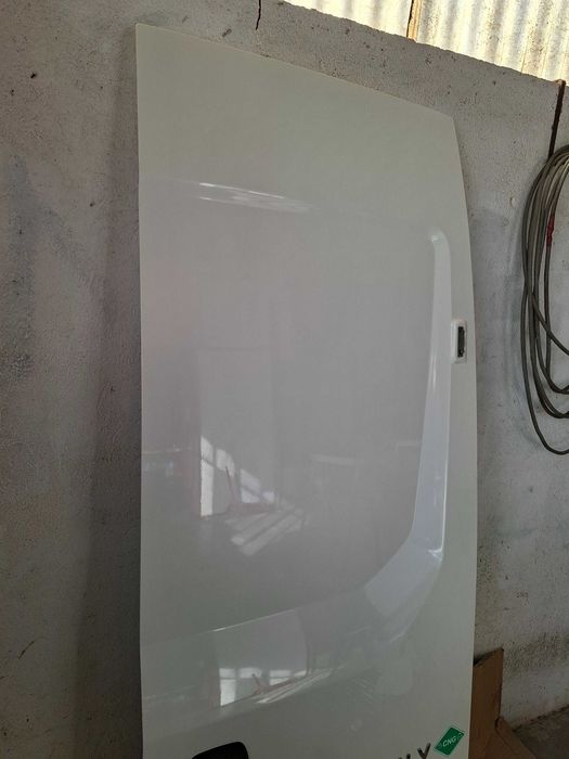 Двері задні праві  для IVECO DAILY  VІ        5801520002