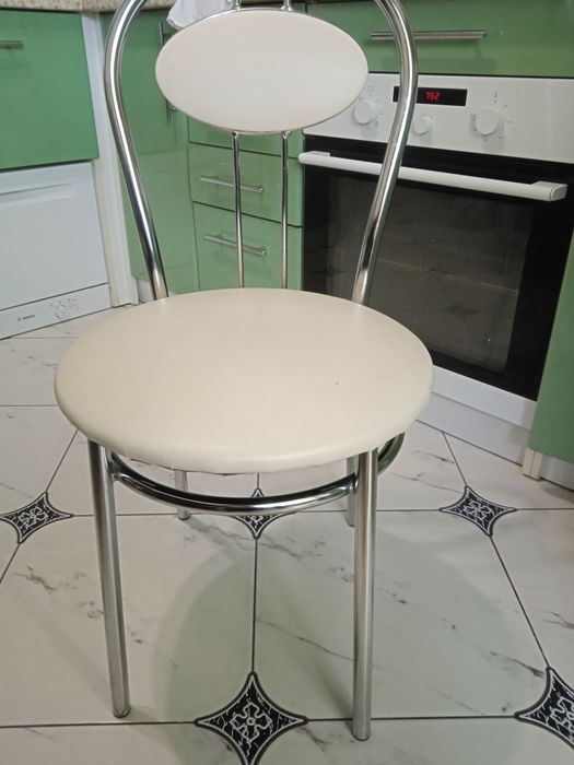 Стільці кухонні, барні