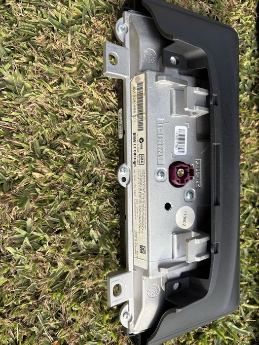 Ecrãs NBT BMW F30 / F31 / F32 / F33 / F36 ( Série 3 e Série 4 ) Referências disponiveis nas fotos do anuncio