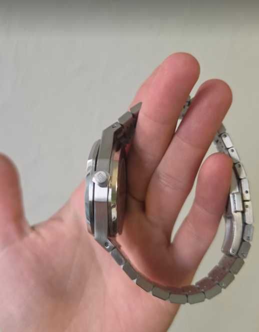 Nowy_Zegarek_Audemars Piguet_ /Mechanizm-biały