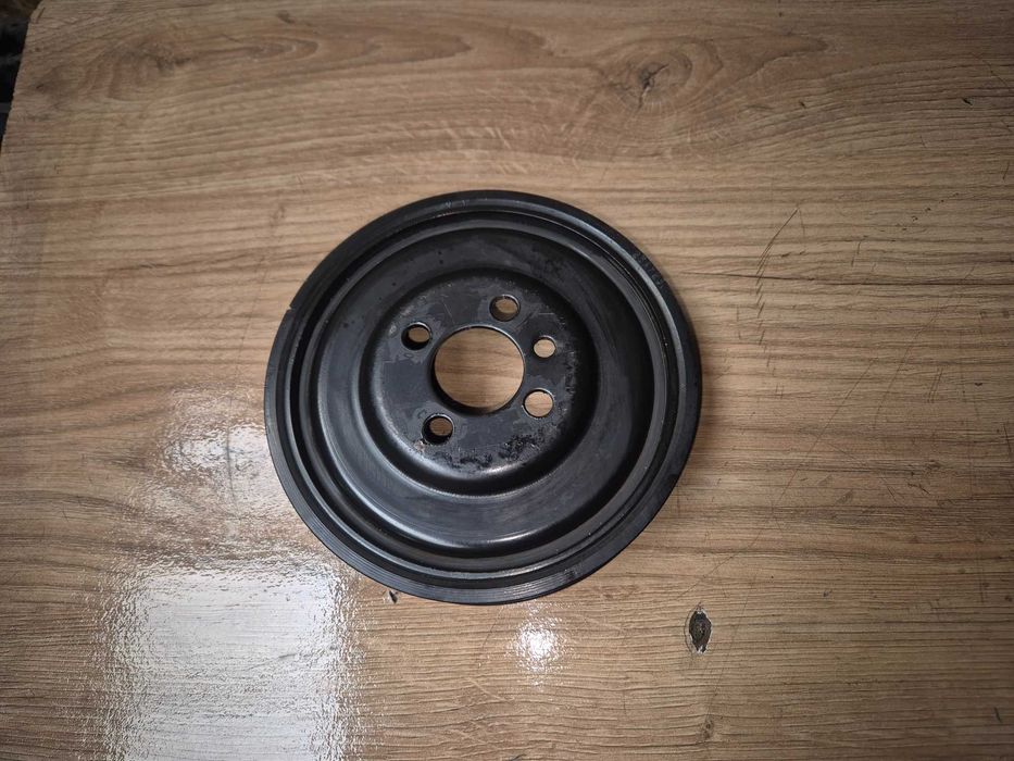 Koło pasowe VW Audi Seat Skoda 2.0 TDI 04L105243