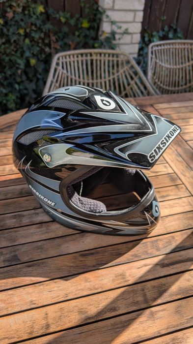 Kask Full Face SIXSIXONE