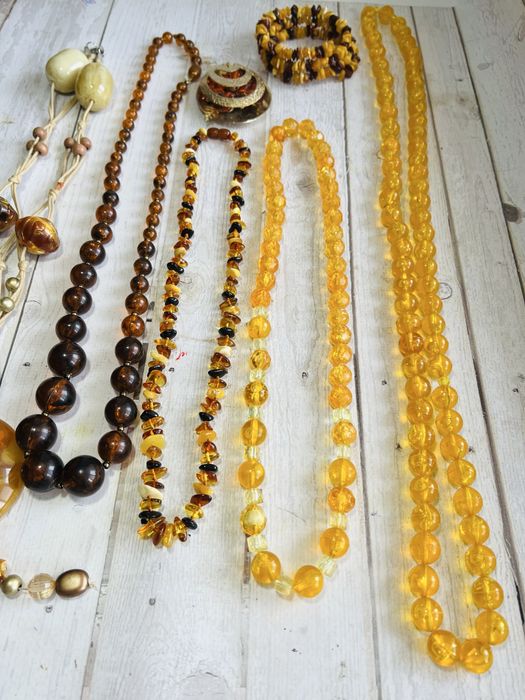Намисто під бурштин , деревина , керамика