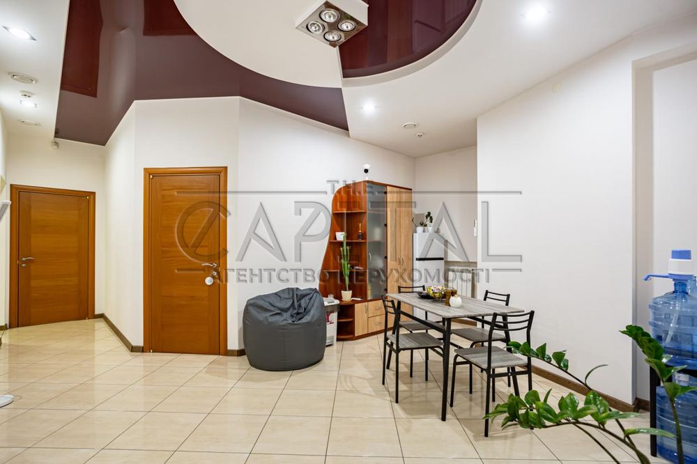 Продаж офісу, вул. Івана Мазепи, Печерськ