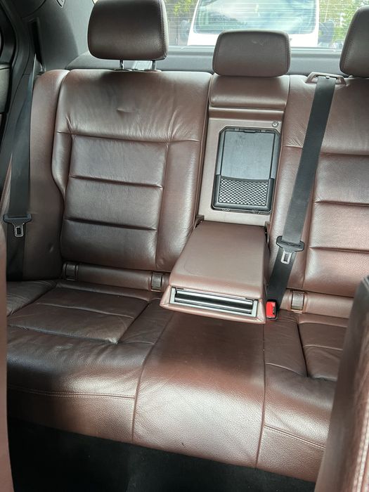 Mercedes-benz Е212    2.2 дизель  2011р
