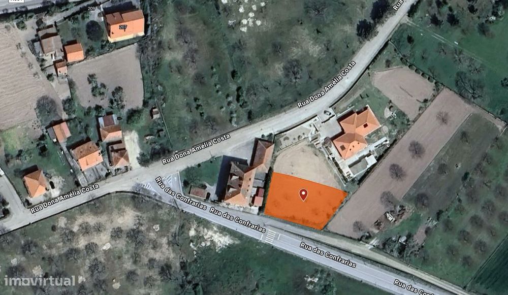 Terreno urbano para construção em Penedono