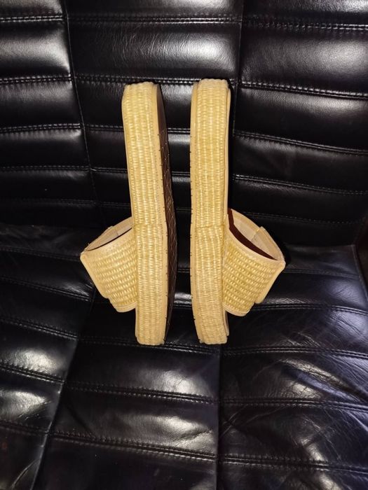 Босоножки, шлепки Прада, Prada