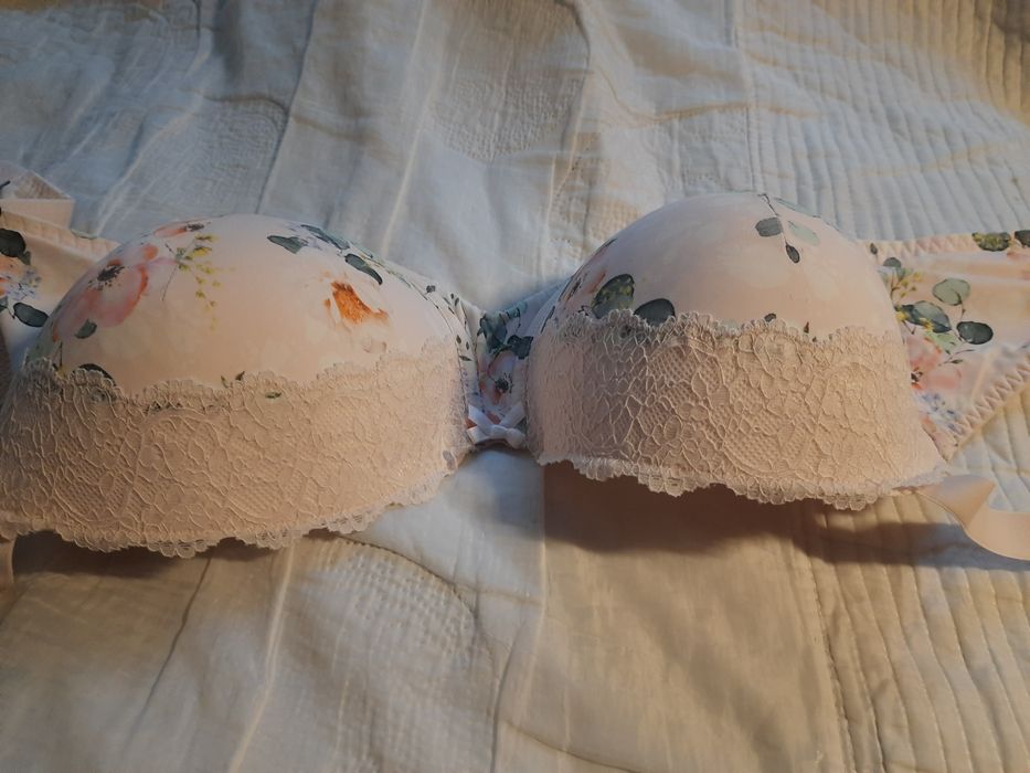 Stanik bodyflirt bonprix 100E