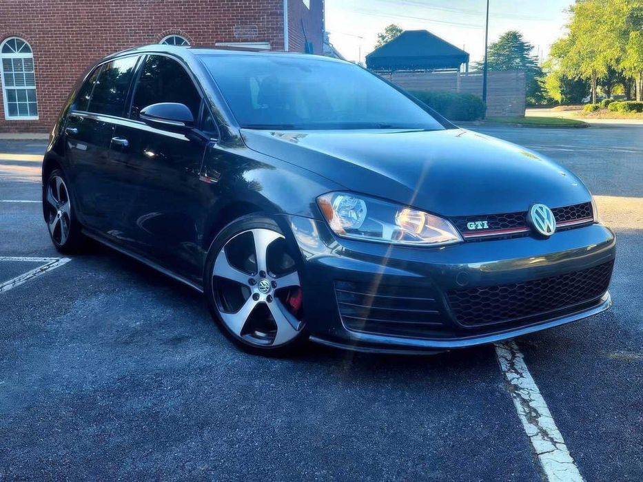 Volkswagen Golf GTI SE      2015