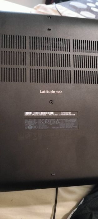 Portátil, monitor, teclado,rato