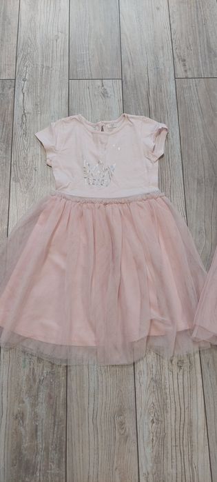 Sukienki tiulowe r 134