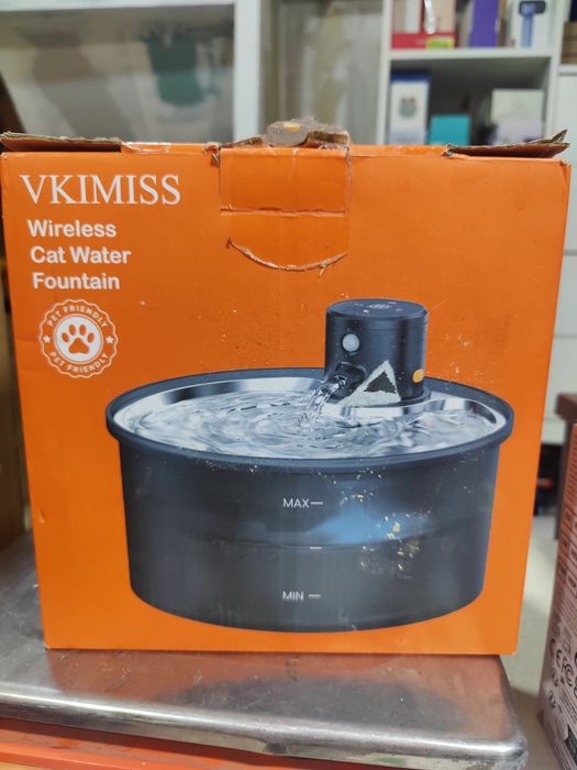 Велика поїлка-фонтан для тварин, вживана