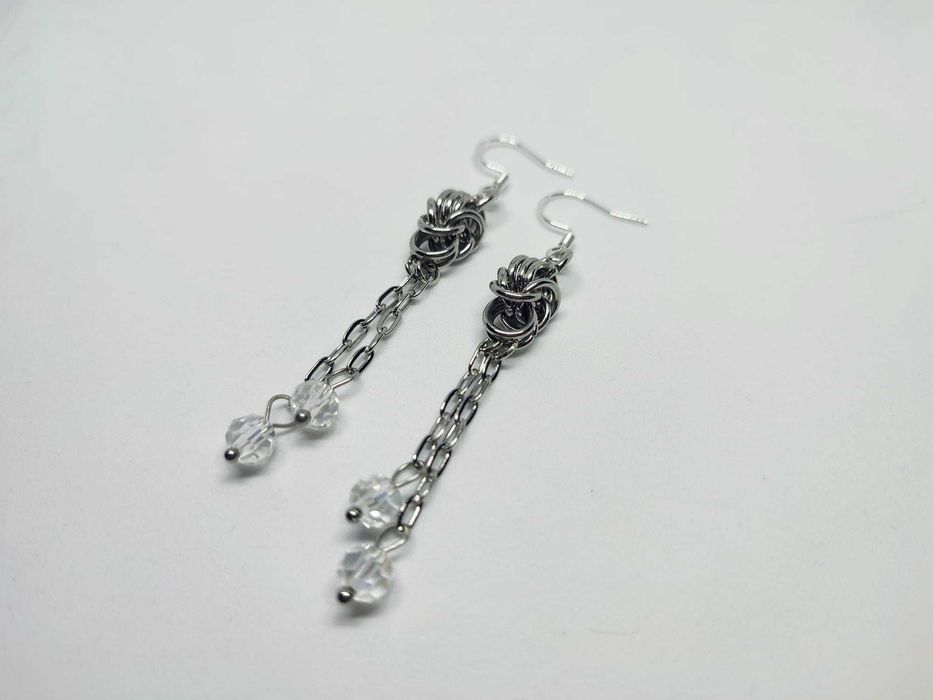 Długie kolczyki chainmail – elegancka stal chirurgiczna & srebro 925
