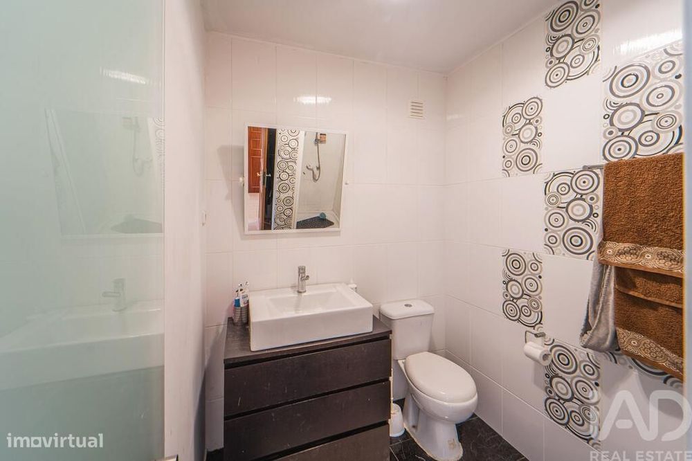 Apartamento T2 em Chafé de 88 m2