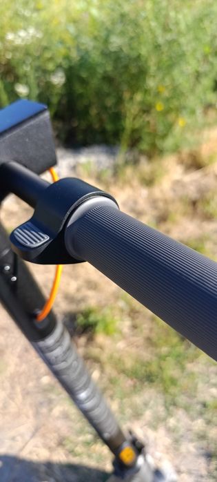 Продам електросамокат Xiaomi Electric Scooter 6 Lite GL