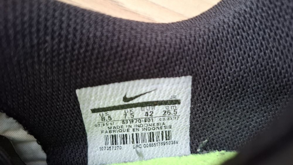 Buty turfy piłkarskie Nike Mercurial 40,2/3 rozm.