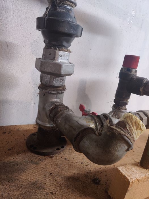 Zestaw z zaworem różnicowym