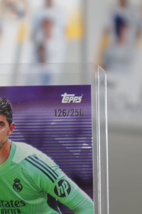 Thibaut Courtois Paralel Card /250 Team Set Real Madrid Topps 25/26