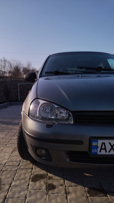 Автомобіль Lada Kalina 11193 ( авто , машина )
