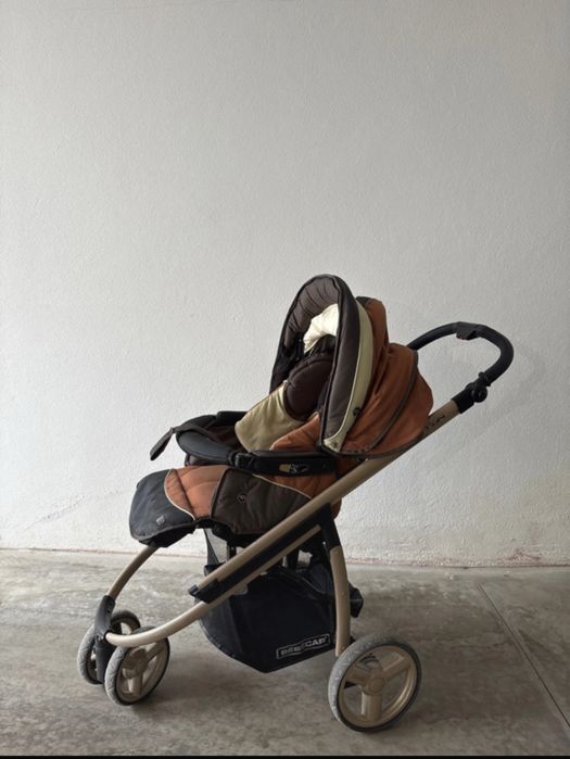 Carrinho bebe “Bebecar”