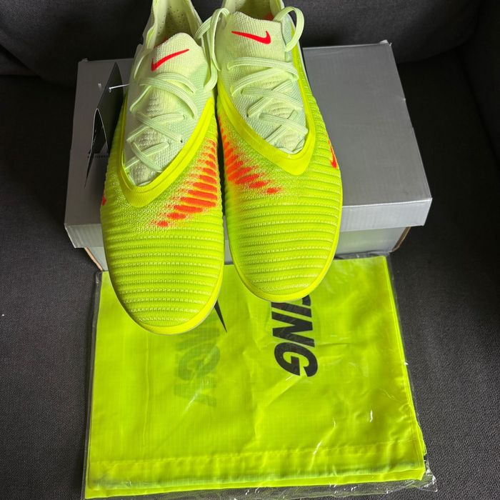 Chuteiras Nike Phantom  6 Low Elite