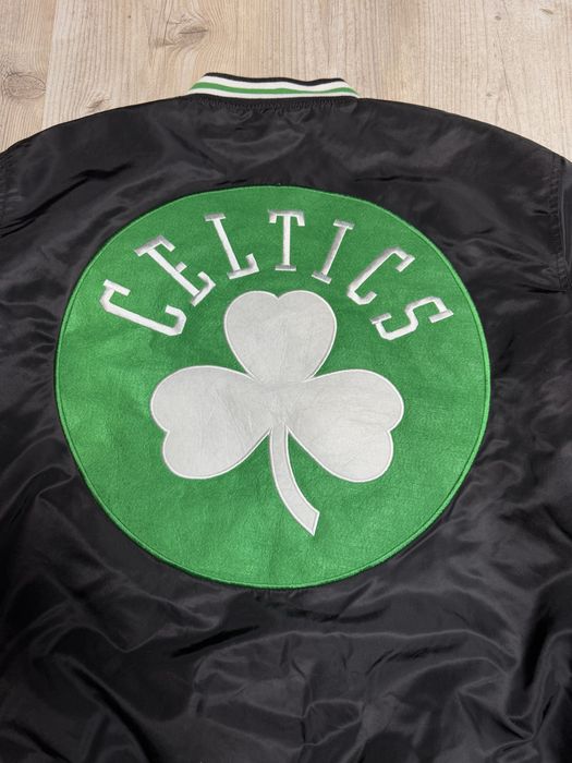 Бомбер Boston новий