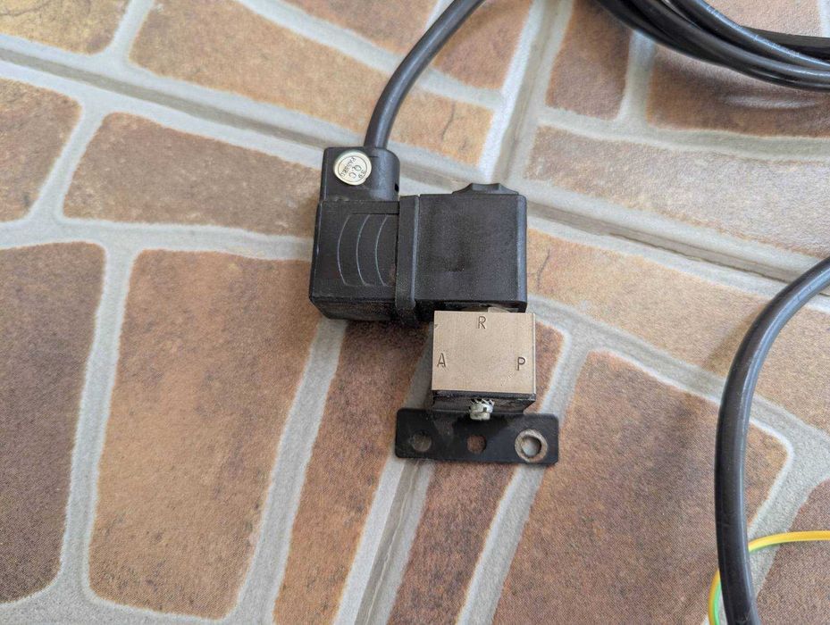 Соленоидный вентиль Электроклапан CO2 аквариумов 230 В/50 Гц 0-16 бар