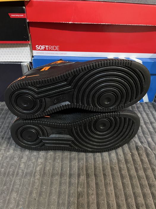 Кросівки унісекс Nike Air Force 1 37,5(23,5см) оригінал